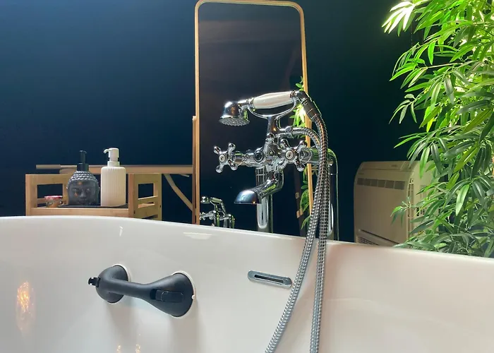 L'alcôve De Ide Bouillon